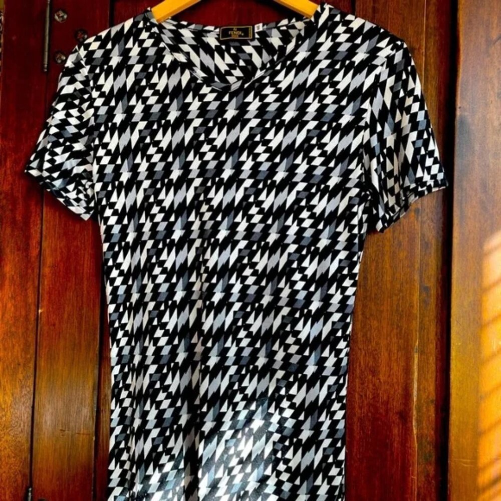 FENDI Vintage Avant Garde Monogram V-neck T-shirt (Black/White/Gray)